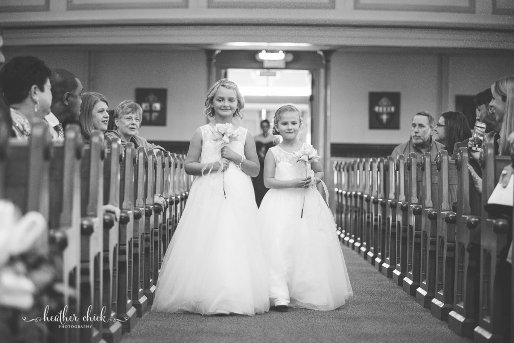chocksett-inn-wedding-ma-wedding-photographer-heather-chick-photography-043-l97c9443